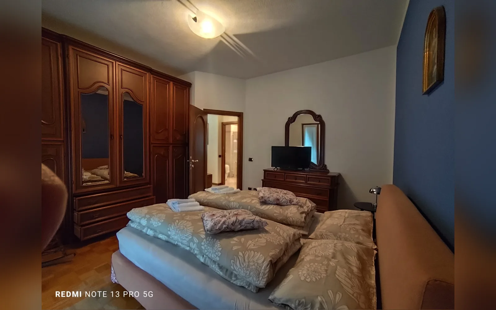 Camera con bagno privato — CASA IN FIORE, Sondrio (Lazio) (foto 6)