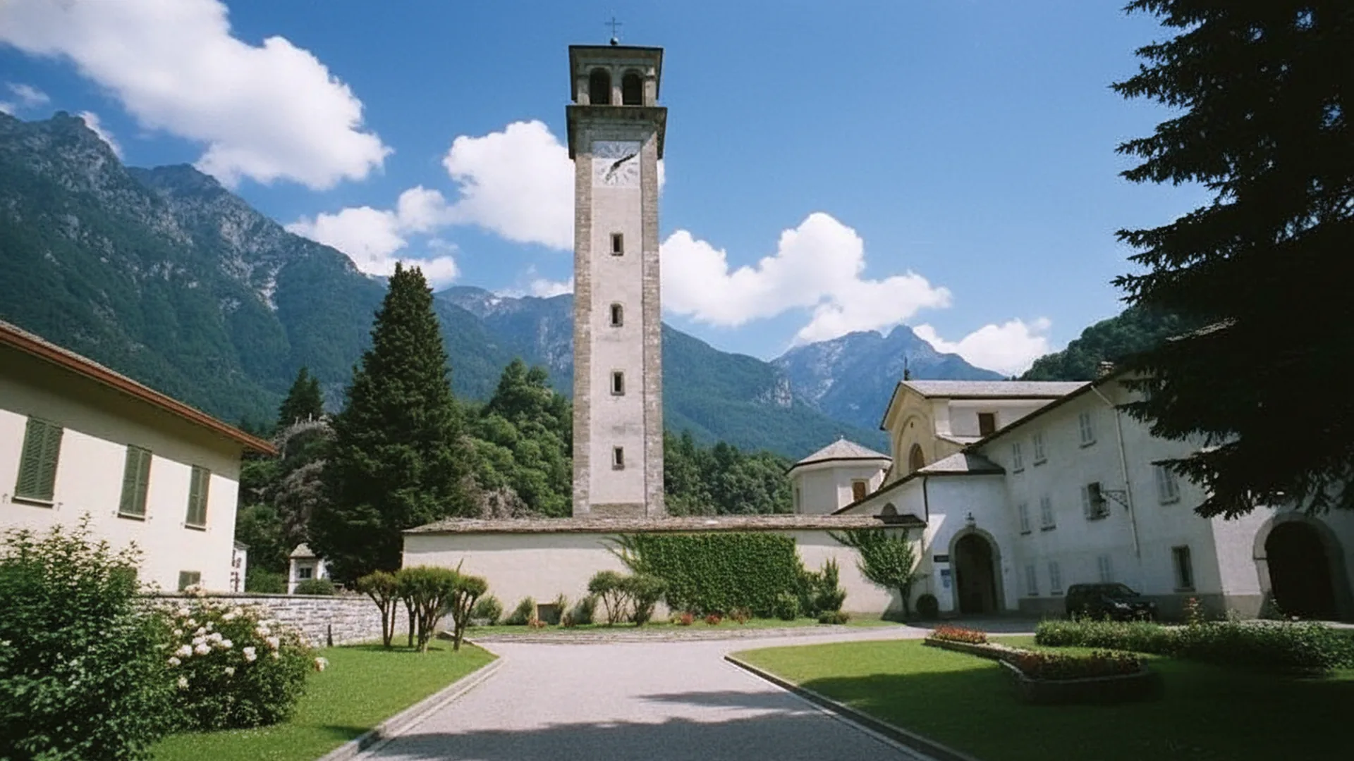 Museo del Tesoro della Collegiata di San Lorenzo — Sondrio (Lazio)